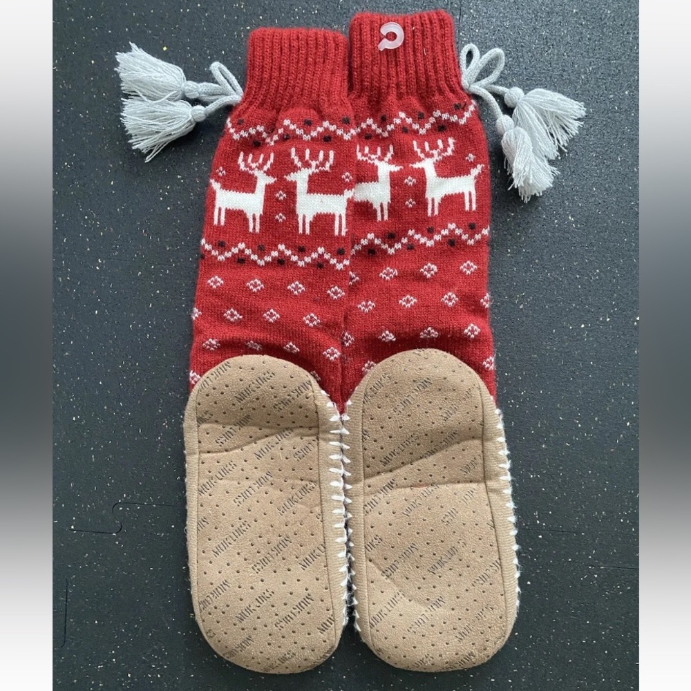 Muk Luks Slippers Socks WomensM/XL Size 8-10 Red Reindeer Deer Slip Resi…